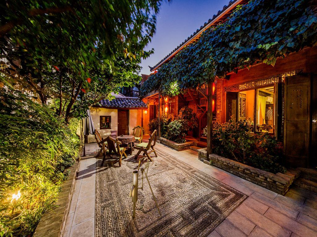 Old Tree Boutique Guesthouse Lijiang  Zewnętrze zdjęcie