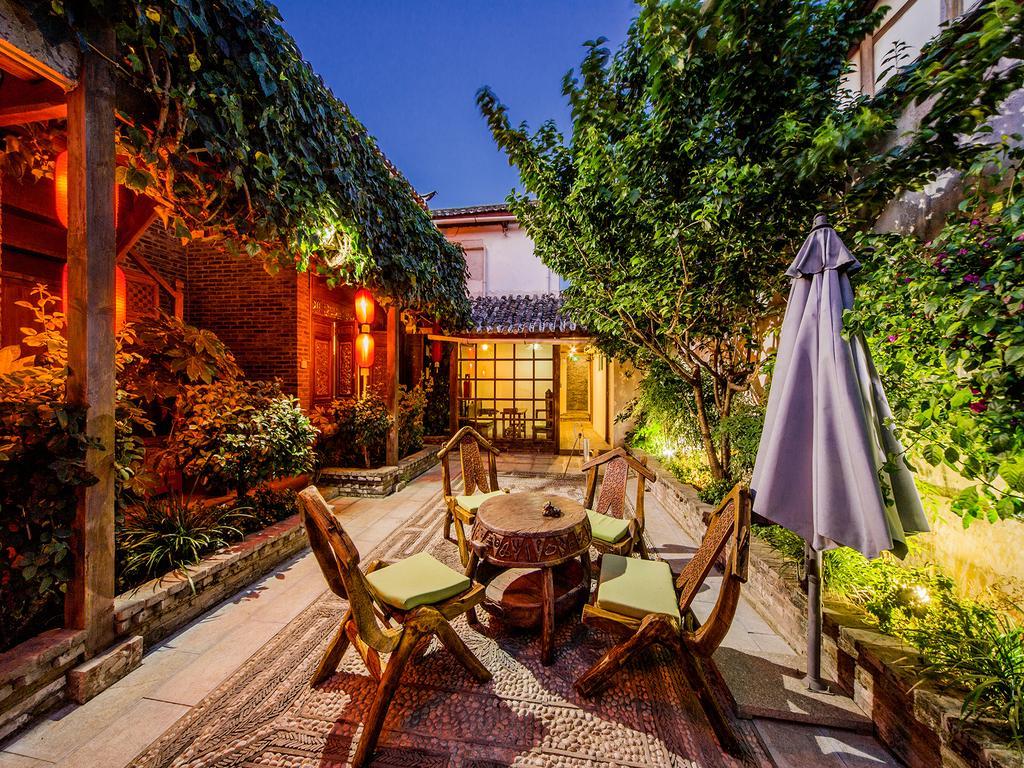 Old Tree Boutique Guesthouse Lijiang  Zewnętrze zdjęcie