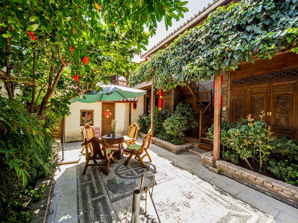 Old Tree Boutique Guesthouse Lijiang  Zewnętrze zdjęcie