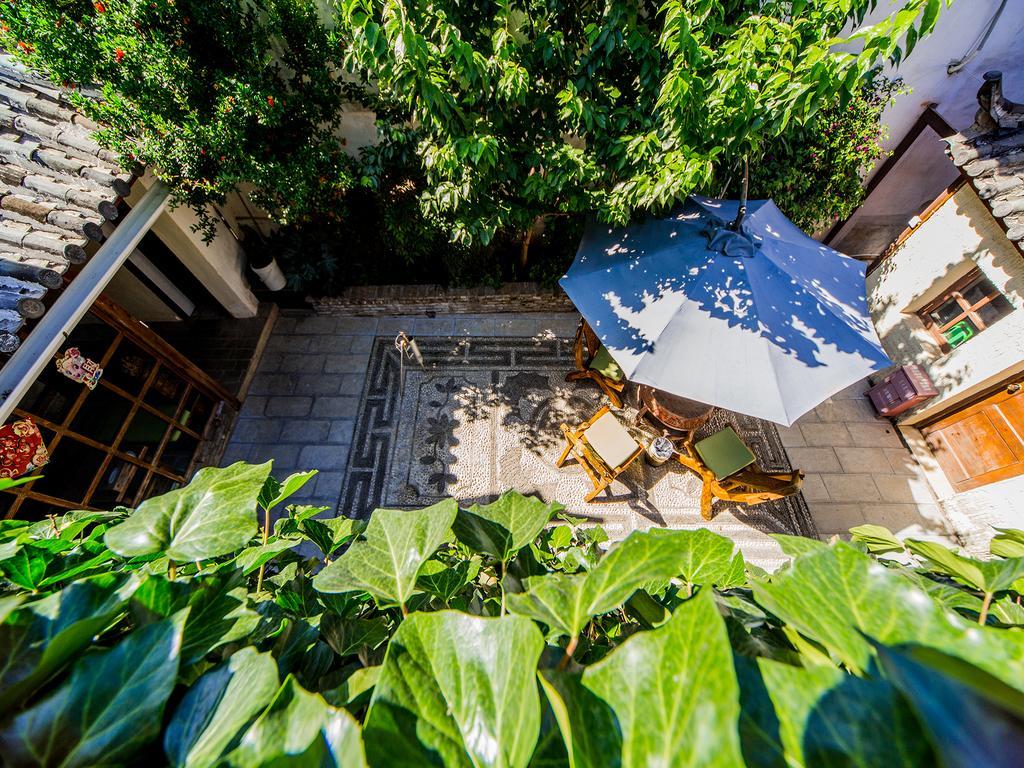 Old Tree Boutique Guesthouse Lijiang  Zewnętrze zdjęcie