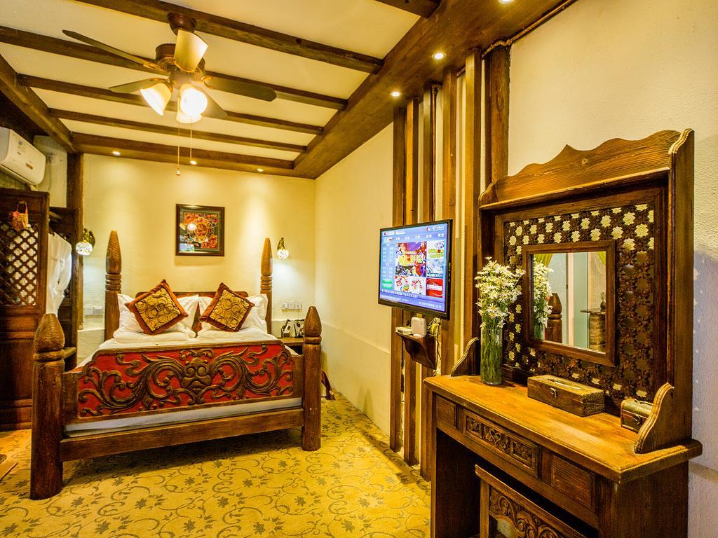 Old Tree Boutique Guesthouse Lijiang  Zewnętrze zdjęcie